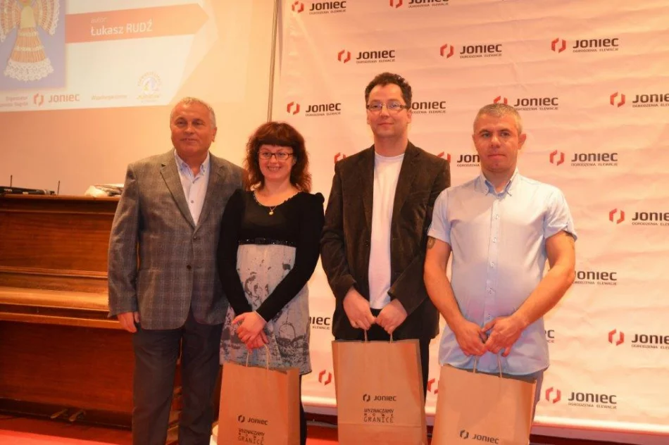 Konkurs plastyczny „Anioł Bożego Narodzenia” - zdjęcie 7