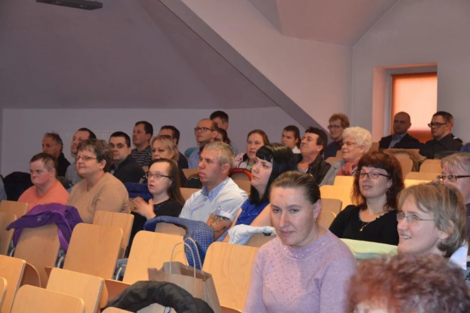 Konkurs plastyczny „Anioł Bożego Narodzenia” - zdjęcie 10