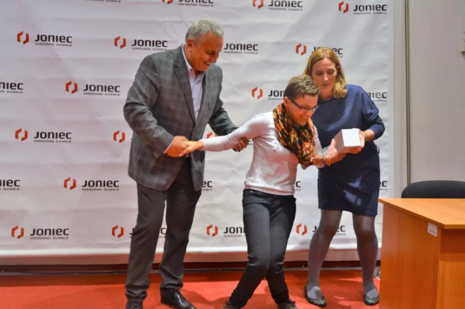 Konkurs plastyczny „Anioł Bożego Narodzenia” - zdjęcie 16