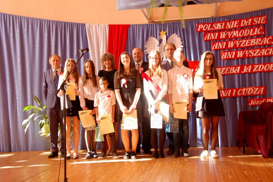 100-lecie Odzyskania Niepodległości upamiętniono w Szkole Podstawowej nr 2 w Starej Wsi - zdjęcie 5