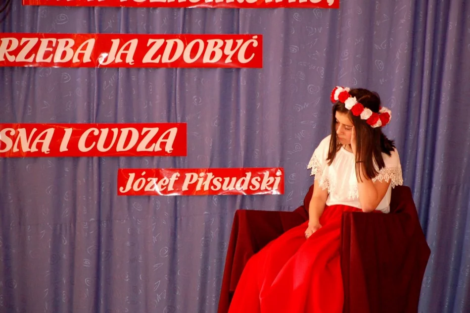 100-lecie Odzyskania Niepodległości upamiętniono w Szkole Podstawowej nr 2 w Starej Wsi - zdjęcie 9