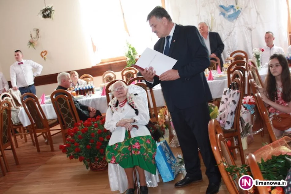 Pani Aniela zatańczyła na swoich 100. urodzinach - zdjęcie 3
