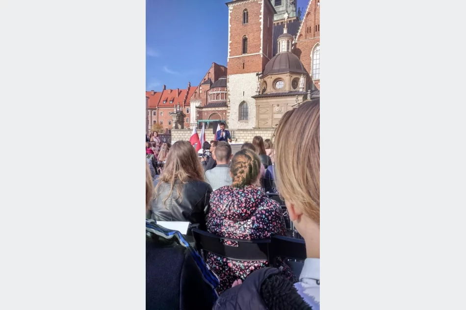 Magdalena Bednarczyk uczennica SP nr 1 w Starej Wsi laureatką konkursu „Listy do przyszłości” - zdjęcie 13