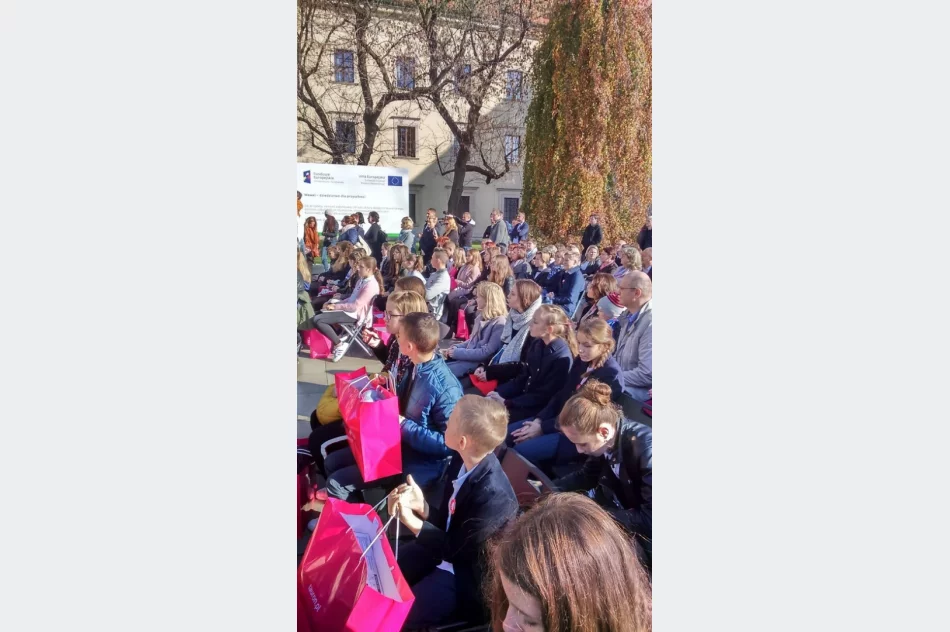 Magdalena Bednarczyk uczennica SP nr 1 w Starej Wsi laureatką konkursu „Listy do przyszłości” - zdjęcie 17