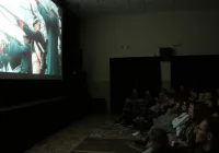 Lekcja historii w kinie Klaps - zdjęcie główne