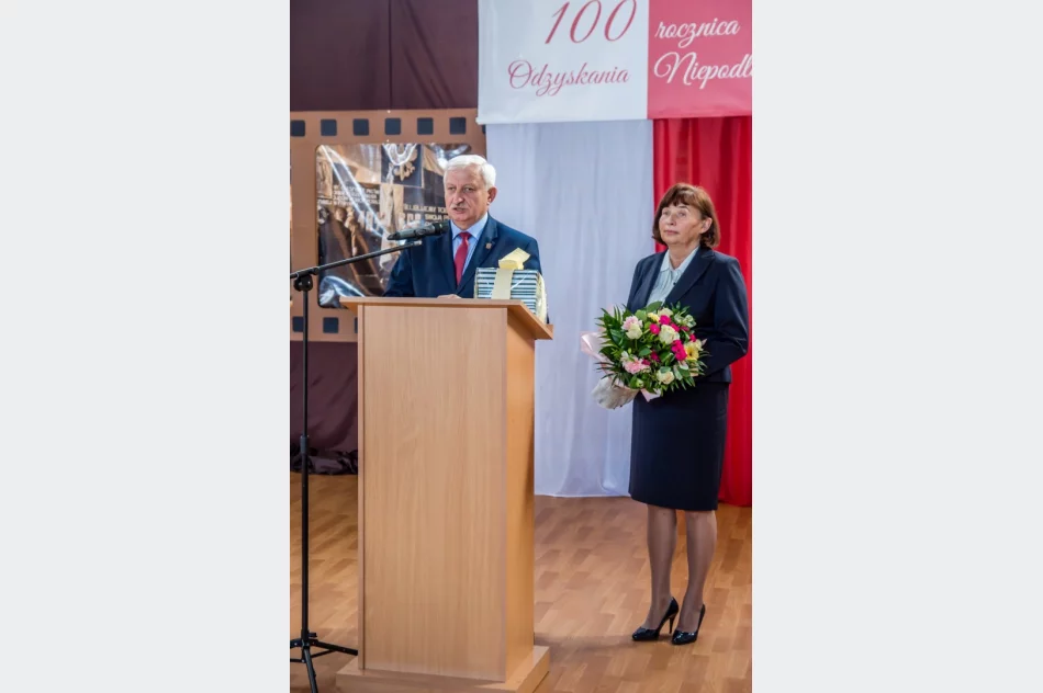 50. rocznica nadania szkole imienia i 100-lecie odzyskania przez Polskę niepodległości - zdjęcie 2