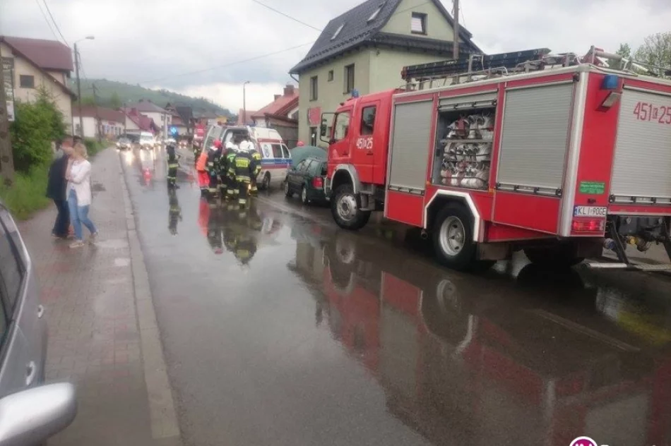 74-letni kierowca autobusu sprawcą kolizji - zdjęcie 3