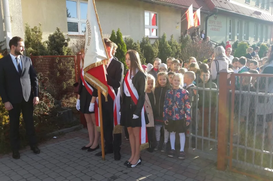 „Była, Jest, Będzie” – obchody 100 rocznicy Odzyskania Niepodległości Polski w szkole w Mordarce  - zdjęcie 6