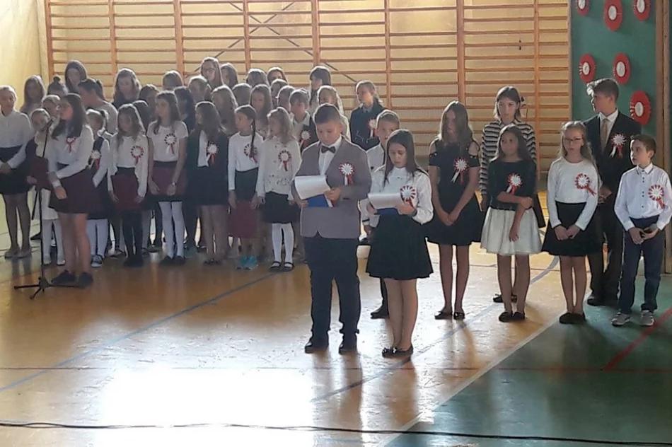 „Była, Jest, Będzie” – obchody 100 rocznicy Odzyskania Niepodległości Polski w szkole w Mordarce  - zdjęcie 14