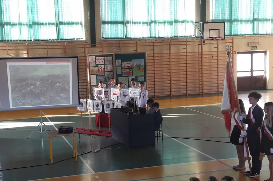 „Była, Jest, Będzie” – obchody 100 rocznicy Odzyskania Niepodległości Polski w szkole w Mordarce  - zdjęcie 16