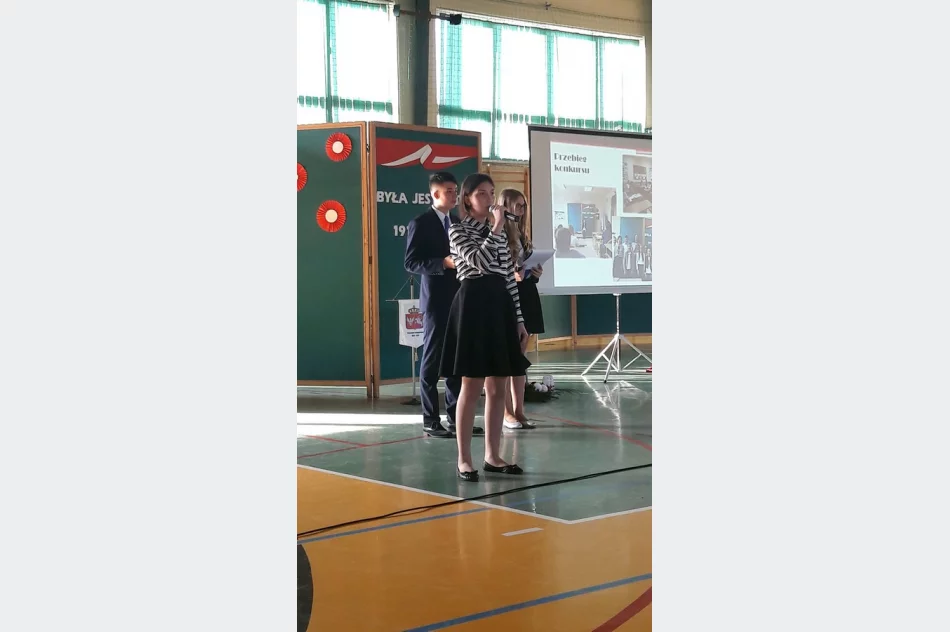 „Była, Jest, Będzie” – obchody 100 rocznicy Odzyskania Niepodległości Polski w szkole w Mordarce  - zdjęcie 20