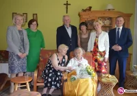 Życzyli 200 lat najstarszej mieszkance miasta - zdjęcie główne