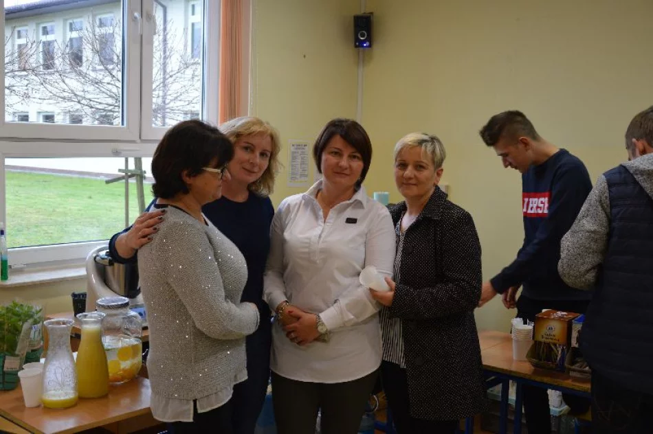 Zagrali dla Konrada – wielki koncert charytatywny w ZSTI - zdjęcie 11