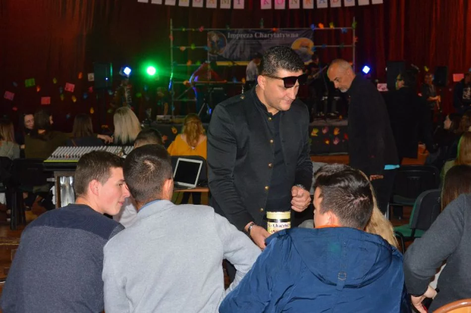 Zagrali dla Konrada – wielki koncert charytatywny w ZSTI - zdjęcie 16