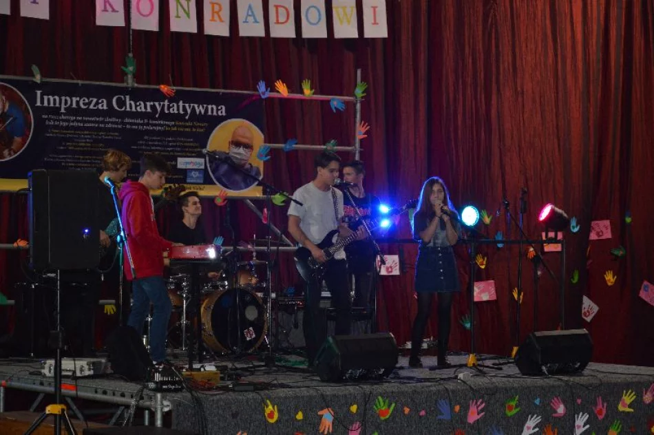 Zagrali dla Konrada – wielki koncert charytatywny w ZSTI - zdjęcie 18