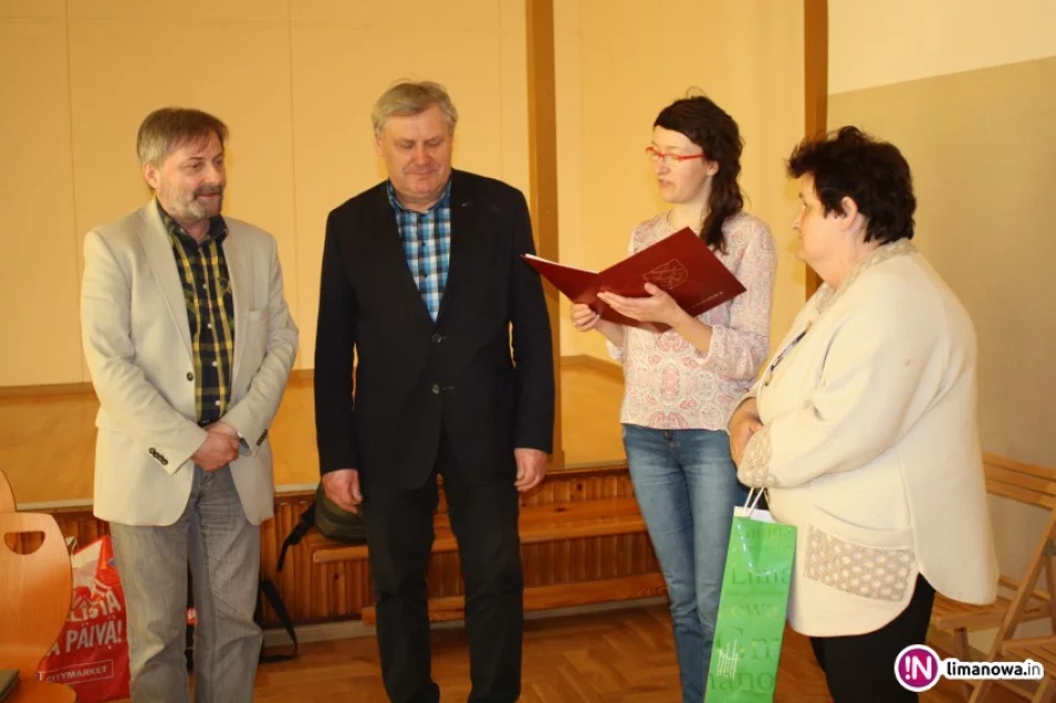 Teatralny czwartek w gminnych bibliotekach - zdjęcie 4