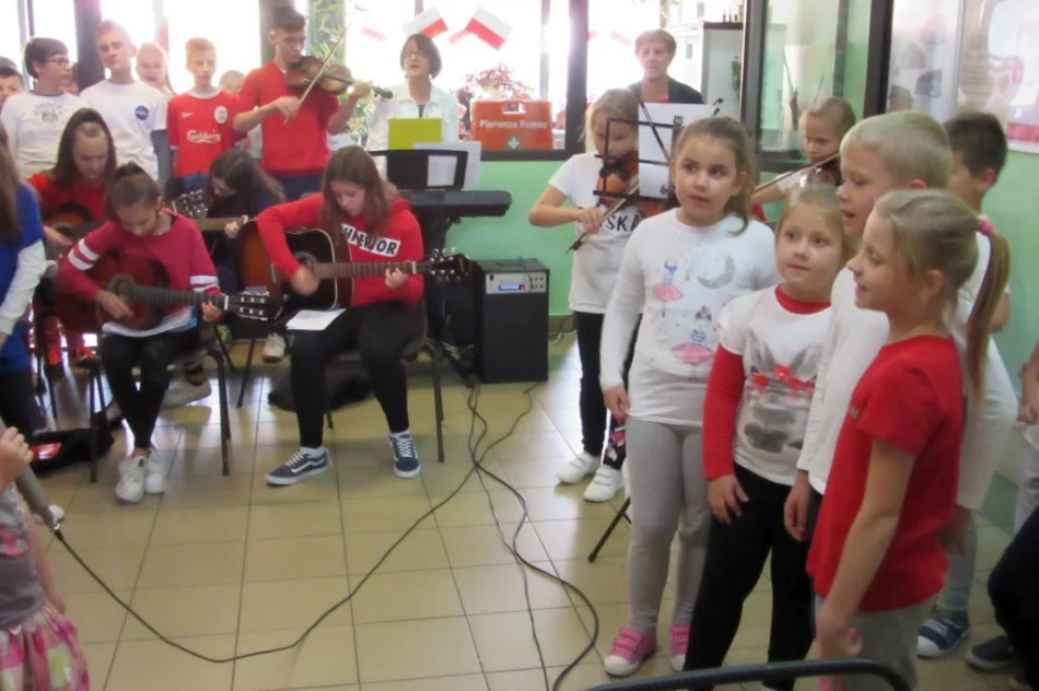 Tydzień dla Niepodległej w SP nr 1 w Szczawie - zdjęcie 2