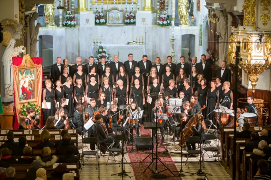 Limanowski chór z licznymi odznaczeniami w 20-lecie działalności - zdjęcie 3