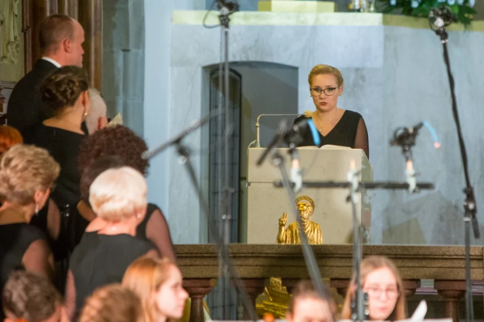 Limanowski chór z licznymi odznaczeniami w 20-lecie działalności - zdjęcie 13