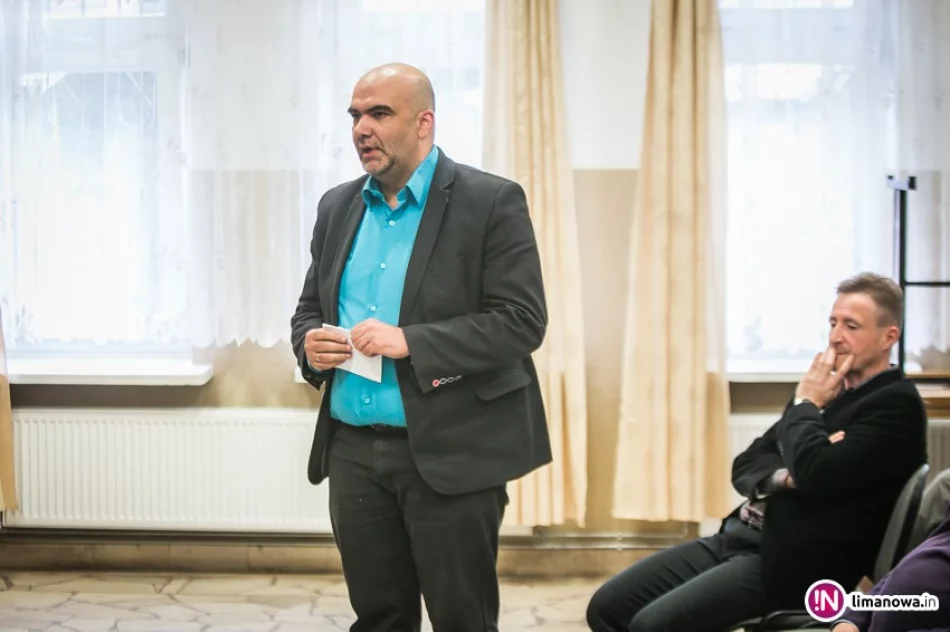 Rodzice do władz miasta: „zlitujcie się i przyjmijcie te dzieci” (wideo) - zdjęcie 3