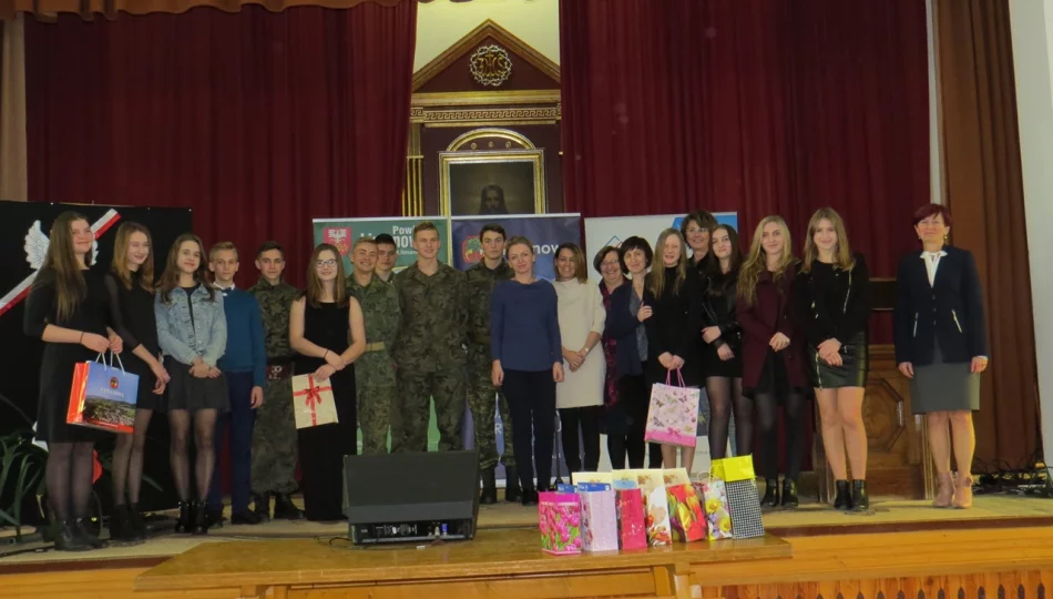 XVII Konkurs Poezji i Pieśni Patriotycznej - zdjęcie 1