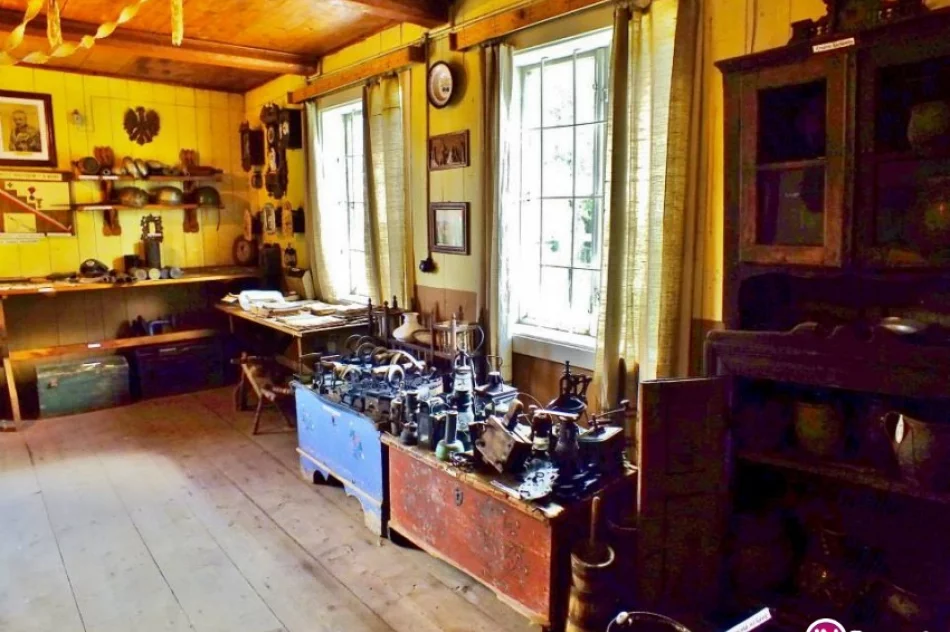 Co dalej z Izbą Regionalną? Budynek będzie zabytkiem czy zostanie rozebrany? - zdjęcie 3