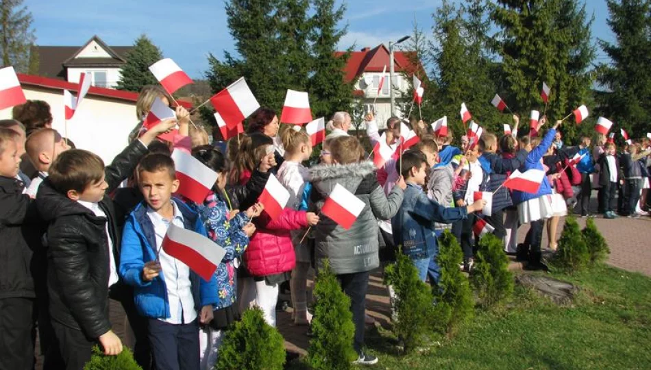 „Niepodległa już 100 lat!” – stulecie Odzyskania Niepodległości w Rupniowie - zdjęcie 1