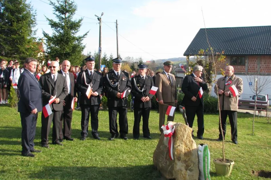 „Niepodległa już 100 lat!” – stulecie Odzyskania Niepodległości w Rupniowie - zdjęcie 4