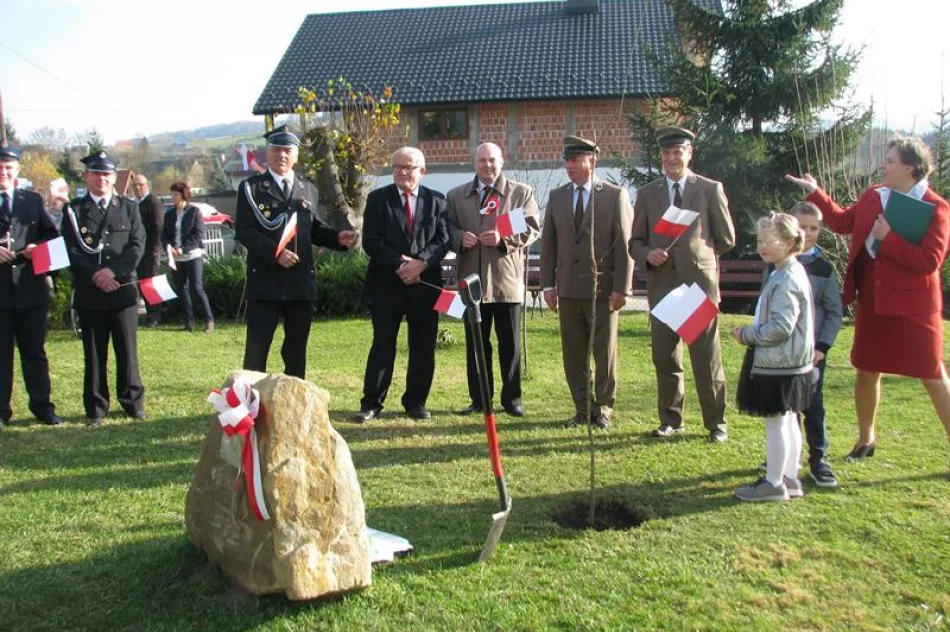 „Niepodległa już 100 lat!” – stulecie Odzyskania Niepodległości w Rupniowie - zdjęcie 8