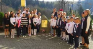 ,,A to Polska właśnie”- widowisko artystyczne zaprezentowane przez uczniów SP nr 1 w Starej Wsi - zdjęcie 4