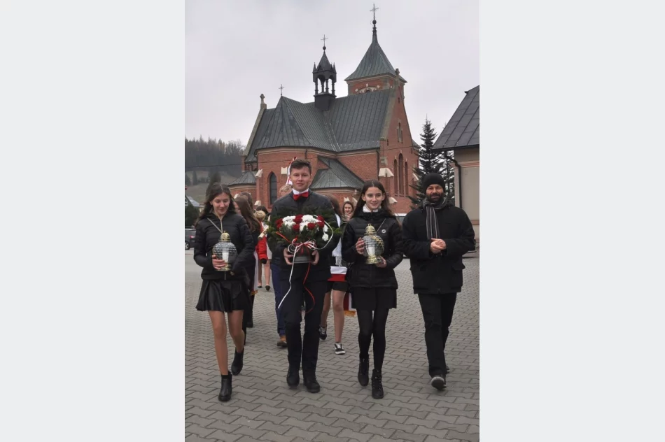 Uczcili patrona szkoły - zdjęcie 4