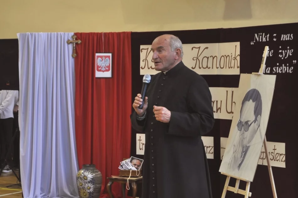 Uczcili patrona szkoły - zdjęcie 6