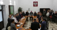 Wójt objął stanowisko, radni złożyli ślubowanie i wybrali prezydium - zdjęcie 2