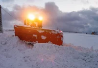 Atak zimy grozi paraliżem na drogach i uszkodzeniami sieci - zdjęcie główne