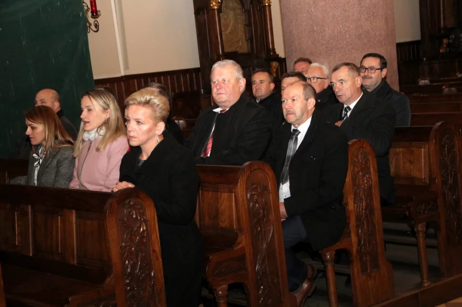 Radni ślubowali, Wójt objął stanowisko  - zdjęcie 5
