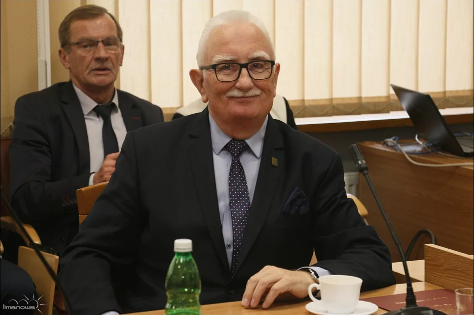  Inauguracyjna Sesja Rady Miasta i zaprzysiężenie Burmistrza Miasta Limanowa - zdjęcie 11