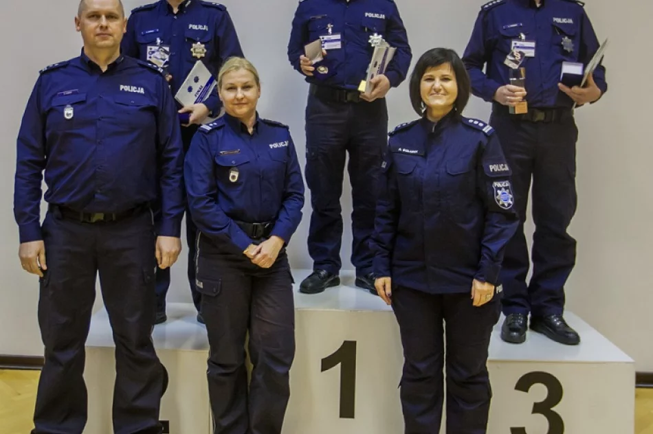 Podkom. Krzysztof Zapała z limanowskiej komendy zajął II miejsce w ogólnopolskim finale konkursu dla policjantów - zdjęcie 2