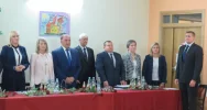 Rada wybrała prezydium, wójt przedstawił informację o stanie gminy - zdjęcie 3