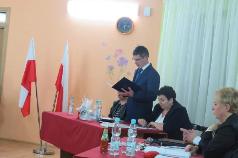 Rada wybrała prezydium, wójt przedstawił informację o stanie gminy - zdjęcie 5