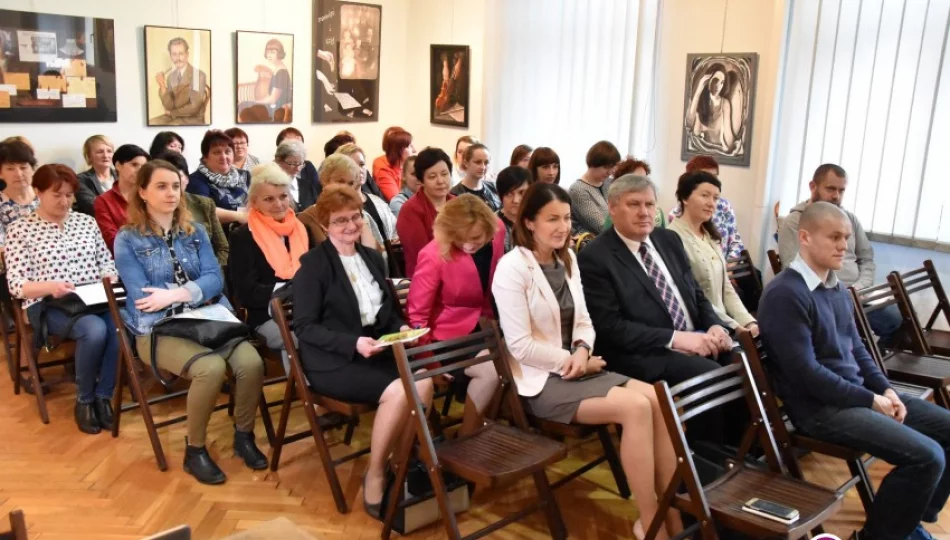 Powiatowa Konferencja Bibliotekarska za nami - zdjęcie 1