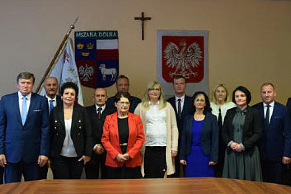 Nowa burmistrz objęła urząd. Wybrano prezydium i składy komisji Rady Miejskiej - zdjęcie 2