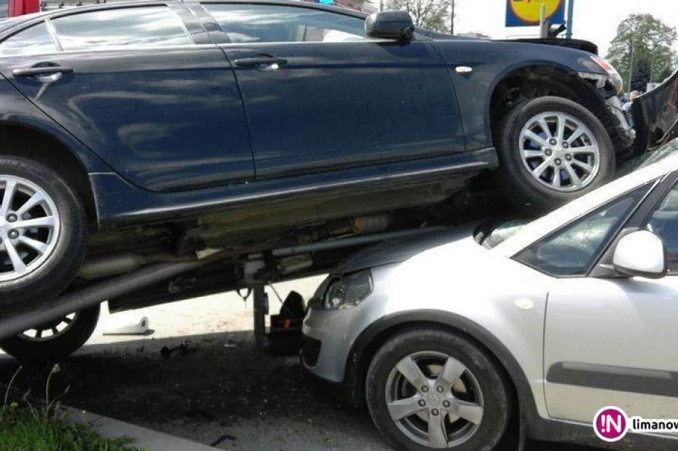 Zderzenie czterech samochodów - zdjęcie 3