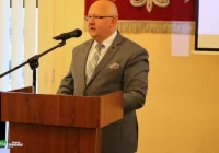 Po 12 latach wystąpił na sesji jako radny. Gratulował i apelował - zdjęcie główne