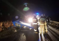 Skoda dachowała na drodze powiatowej. 18-letniej kierującej nic się nie stało - zdjęcie główne