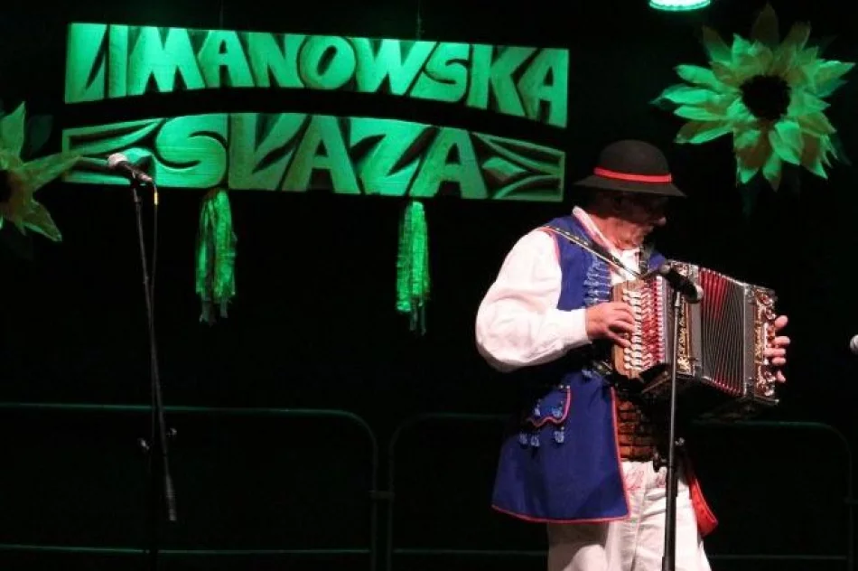 Artyści z gminy Limanowa po występach na "Limanowskiej Słazie" - zdjęcie 4