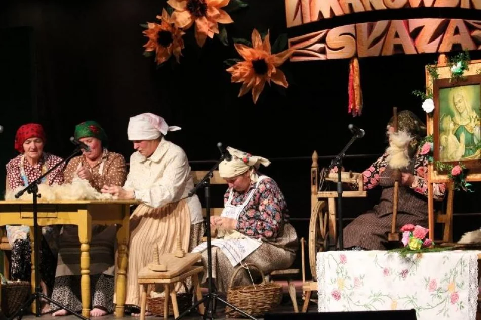 Artyści z gminy Limanowa po występach na "Limanowskiej Słazie" - zdjęcie 7