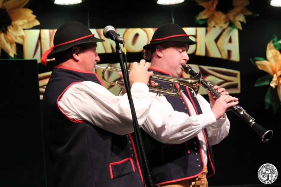 Muzyka, taniec i śpiew - blisko 800 artystów na scenie festiwalu - zdjęcie 7