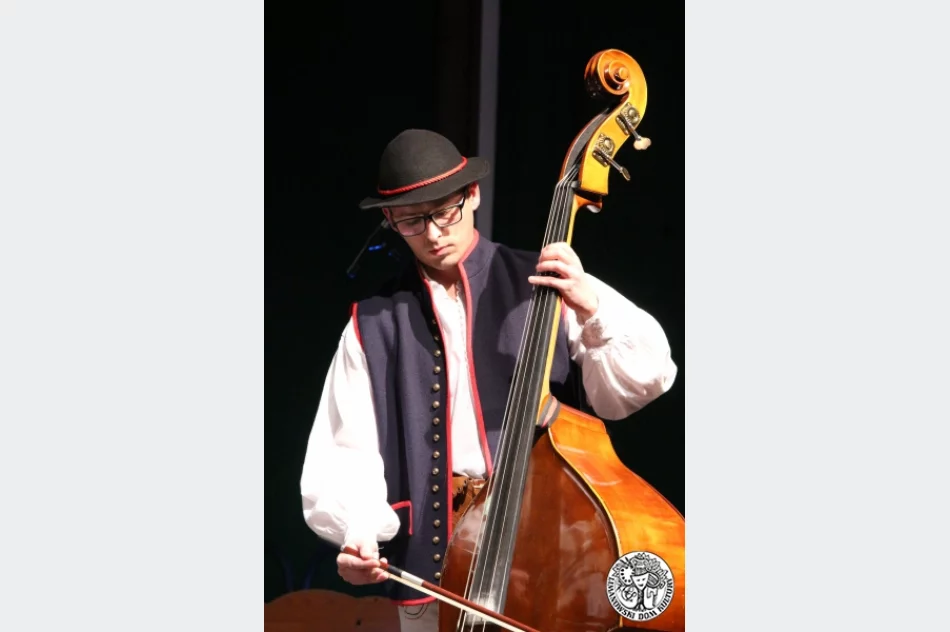 Muzyka, taniec i śpiew - blisko 800 artystów na scenie festiwalu - zdjęcie 10