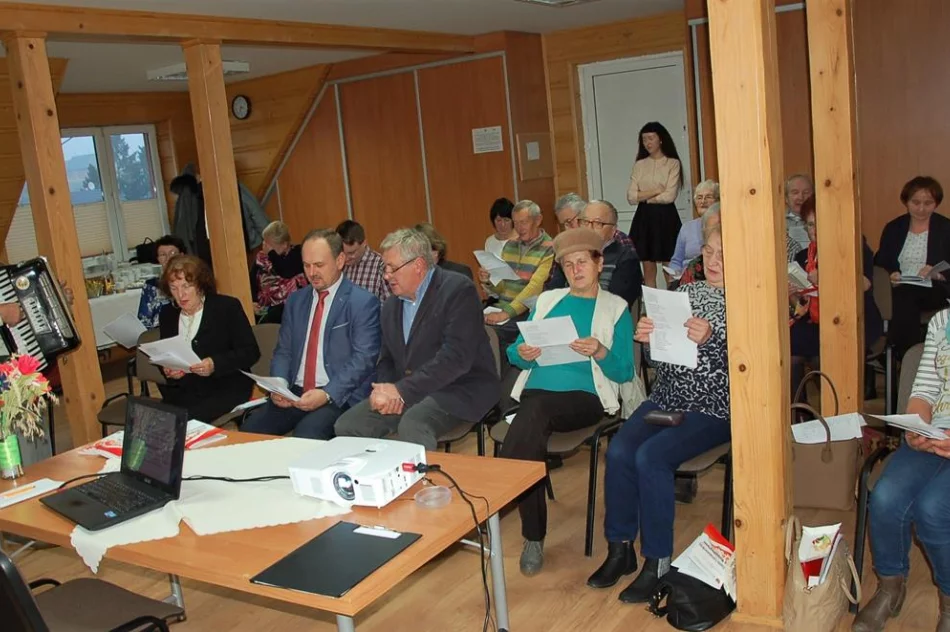 Podsumowanie projektu "Z Ziemi Limanowskiej ku Niepodległości” w bibliotece w Męcinie - zdjęcie 4