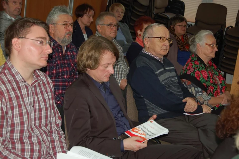 Podsumowanie projektu "Z Ziemi Limanowskiej ku Niepodległości” w bibliotece w Męcinie - zdjęcie 16